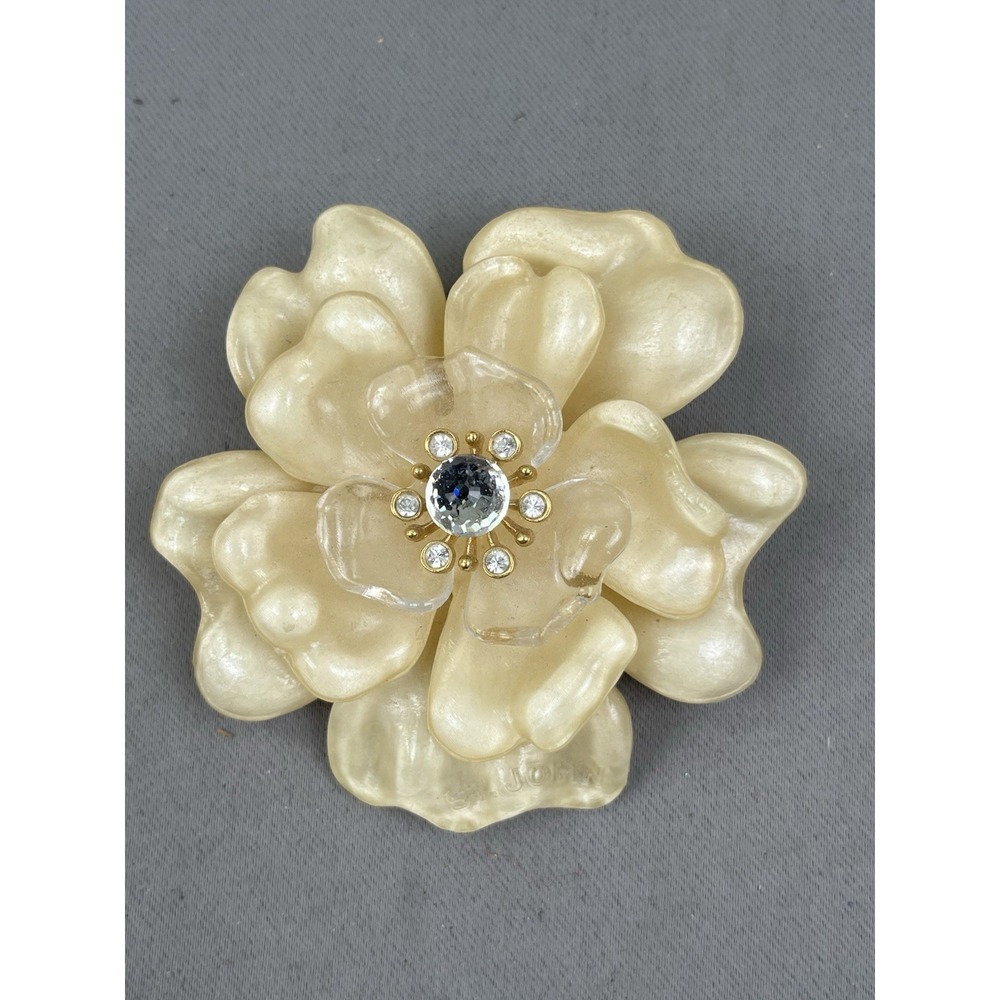 Vtg. ST JOHN‎ Lucite Swarovski Crystal Camellia Flower Pin BROOCH Couture LARGE - Picture 7 of 7